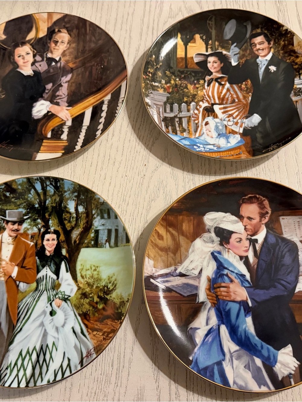 Gone With The Wind Decorative Dinner Plates with Gold Trim - Set of 4